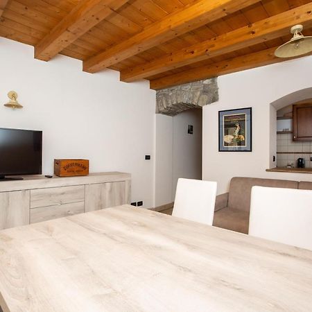 Appartement Studio Aubert à Aoste Extérieur photo
